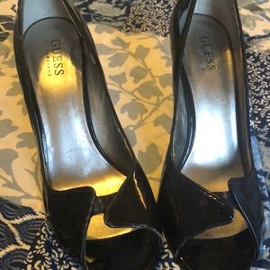 Guess high heel shoes